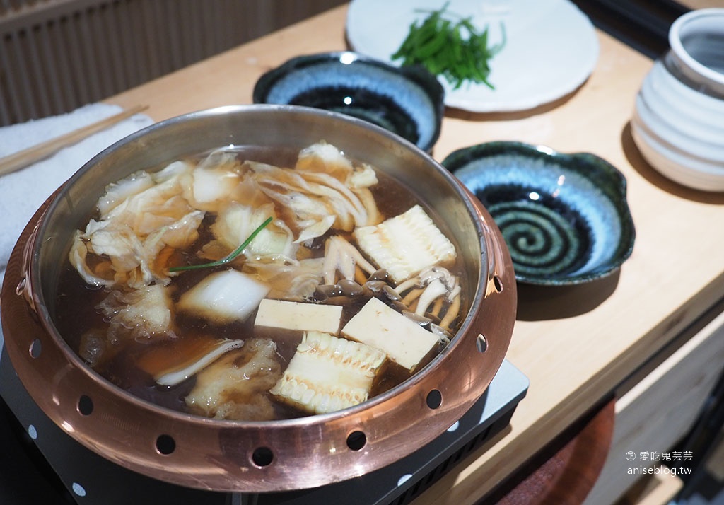 月夜岩 | 活體帝王蟹懷石料理一蟹多吃，父母親節大餐最佳推薦😍