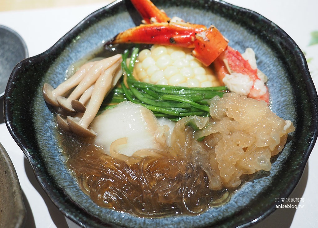 月夜岩 | 活體帝王蟹懷石料理一蟹多吃，父母親節大餐最佳推薦😍