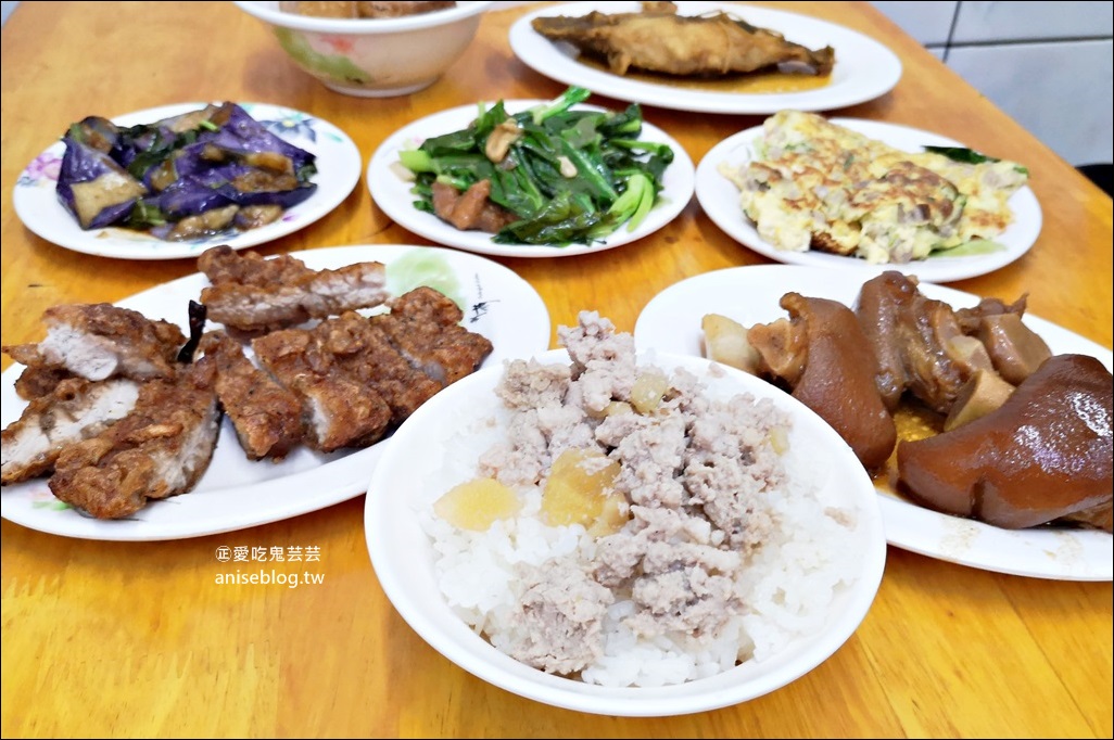 吉仔冬瓜飯，特製排骨好好味，土城超人氣便當美食(姊姊食記)