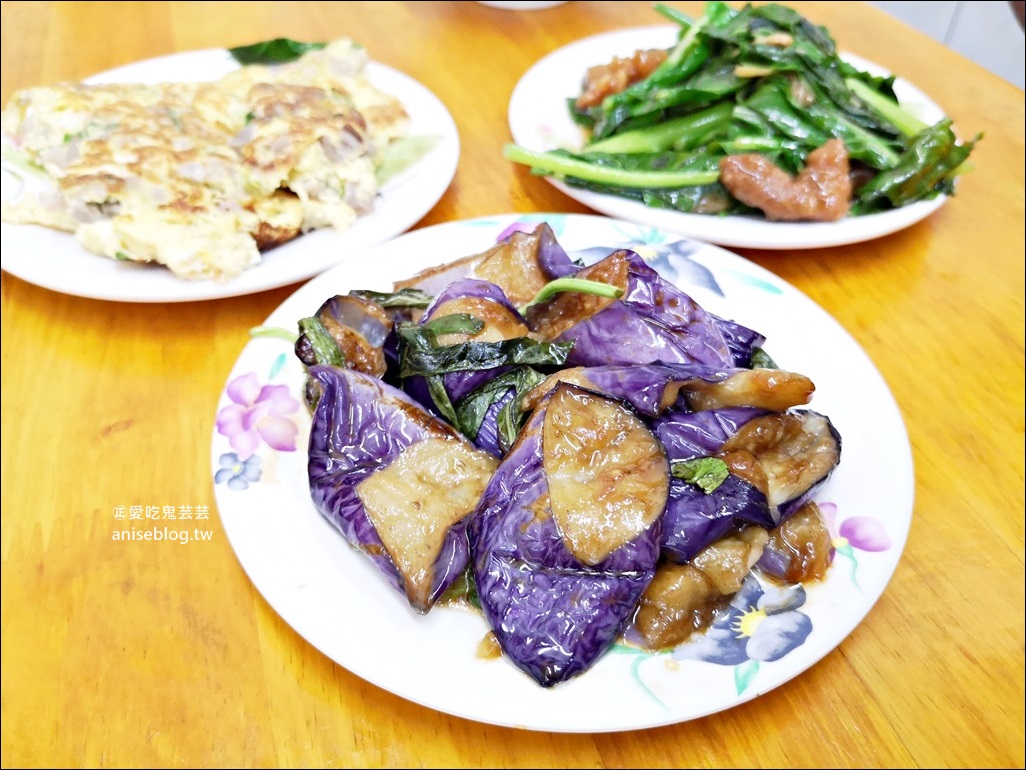 吉仔冬瓜飯，特製排骨好好味，土城超人氣便當美食(姊姊食記)