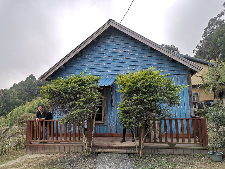 奮起湖一日遊 | 奮起湖大飯店、奮起湖便當、奮起湖老街、百年檜木甜甜圈、街仔尾草仔粿、星空童話木屋、百年老老街黑莓咖啡