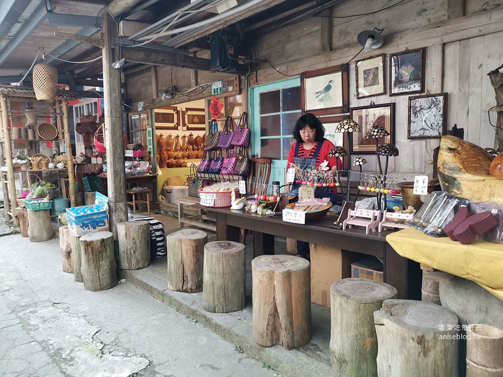 奮起湖一日遊 | 奮起湖大飯店、奮起湖便當、奮起湖老街、百年檜木甜甜圈、街仔尾草仔粿、星空童話木屋、百年老老街黑莓咖啡