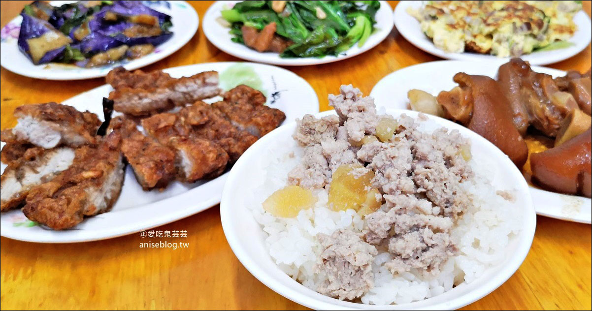 吉仔冬瓜飯，特製排骨好好味，土城超人氣便當美食(姊姊食記) @愛吃鬼芸芸