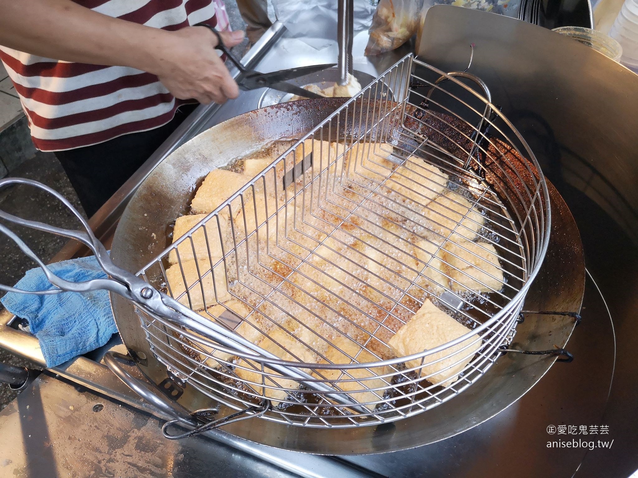 七堵美食 | 臭粿湯、無名臭豆腐、七堵家傳營養三明治、珍妙味香炸雞