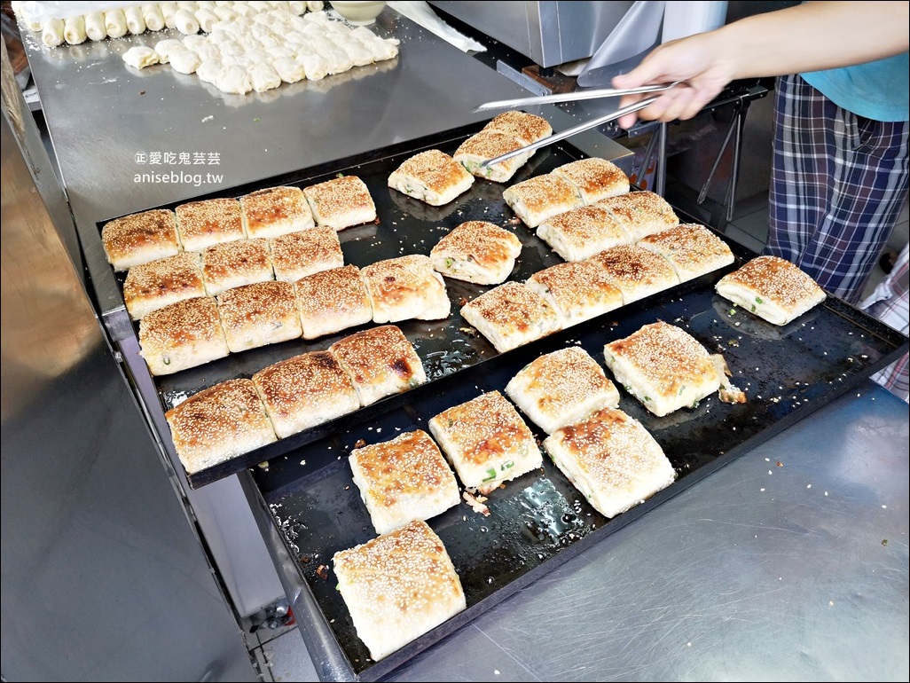 永和豆漿中和南山路，熱呼呼胡椒燒餅是招牌，中和早餐美食 (姊姊食記)