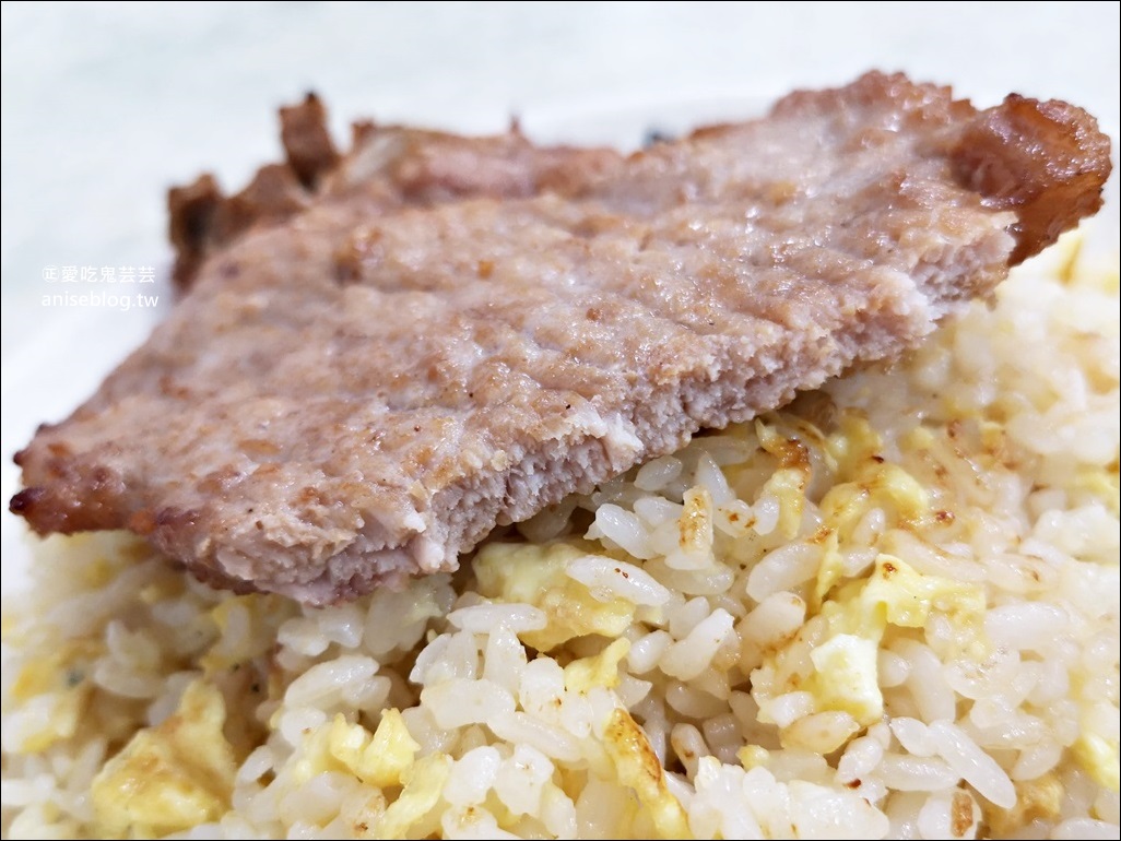 江浙四海點心包子店，排骨炒飯份量超威，菜肉餛飩也美味，中正紀念堂站美食(姊姊食記)