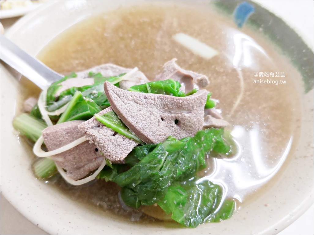 江浙四海點心包子店，排骨炒飯份量超威，菜肉餛飩也美味，中正紀念堂站美食(姊姊食記)