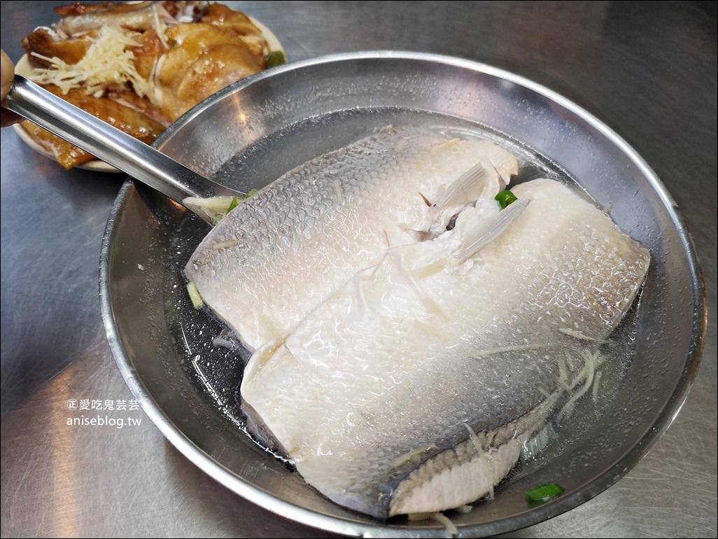 龍泉深海魚湯、好吃雞肉，師大路龍泉市場口早餐宵夜，捷運台電大樓站美食(姊姊食記)