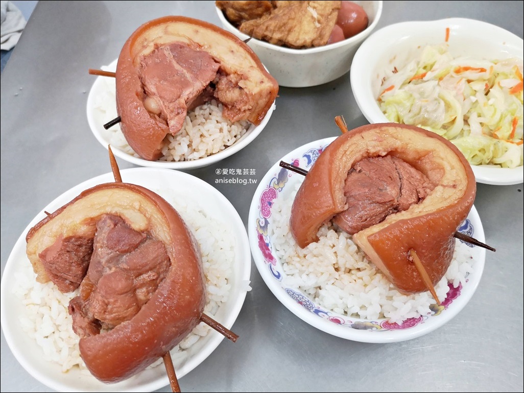 彰化魚市爌肉飯，大份量人氣在地小吃，彰化市美食(姊姊食記)