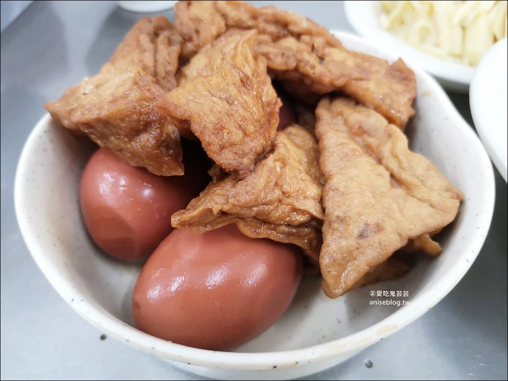 彰化魚市爌肉飯，大份量人氣在地小吃，彰化市美食(姊姊食記)