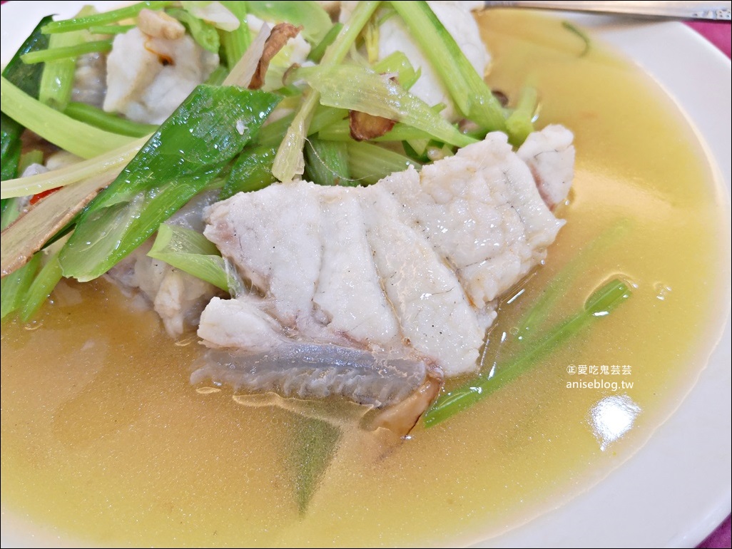 海園活海鮮餐廳吃三點蟹，又貴又好吃，東北角鼻頭角美食(姊姊食記)