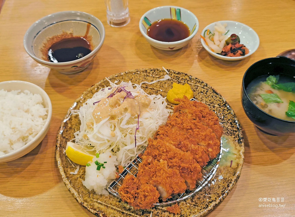 札幌女子5日小旅行 | 中島公園賞楓、札幌電視台夜景、開陽亭活毛蟹三吃、札幌啤酒博物館、北海道戀人觀光工廠、MITSUI OUTLET PARK 札幌北廣島、舊道廳、tsubaki salon吃鬆餅