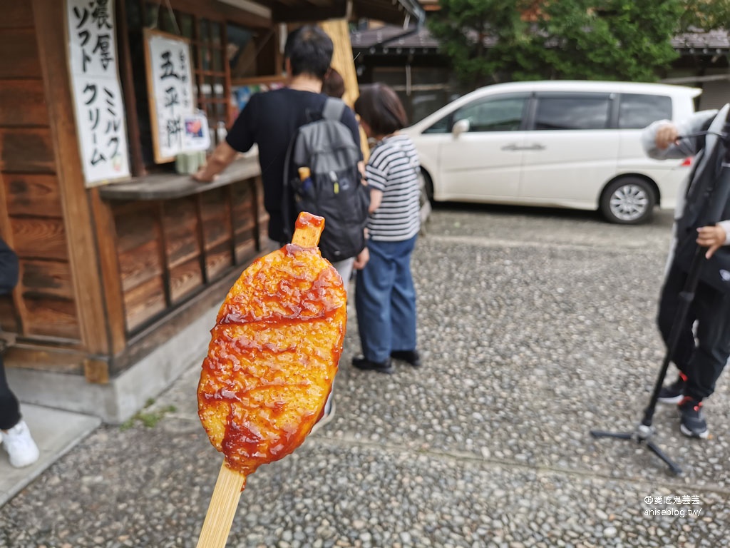 合掌村一日遊：城山展望台、高山小吃、和田家、合掌造文化喫茶鄉愁咖啡、狩人輕食、三間小屋 @2019日本中部孝親之旅