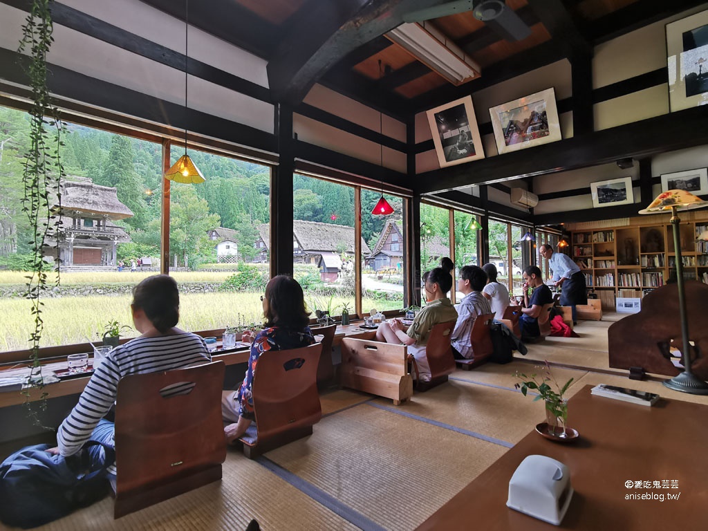 合掌村一日遊：城山展望台、高山小吃、和田家、合掌造文化喫茶鄉愁咖啡、狩人輕食、三間小屋 @2019日本中部孝親之旅