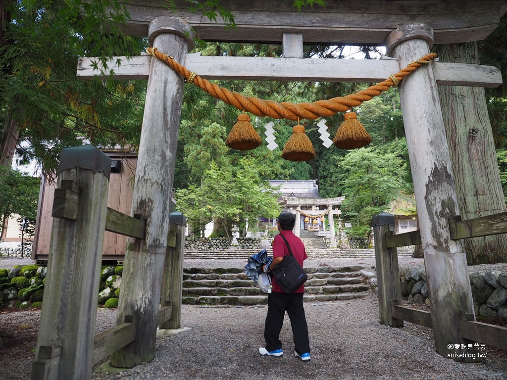 合掌村一日遊：城山展望台、高山小吃、和田家、合掌造文化喫茶鄉愁咖啡、狩人輕食、三間小屋 @2019日本中部孝親之旅