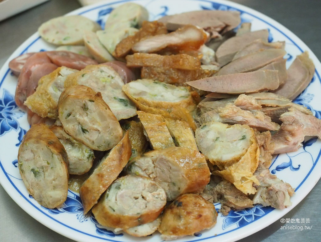 黑人魯熟肉，一天只賣3.5小時的傳奇台版黑白切下午茶，加碼60年烤香腸、大腸