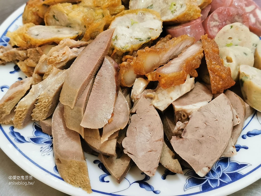 黑人魯熟肉，一天只賣3.5小時的傳奇台版黑白切下午茶，加碼60年烤香腸、大腸