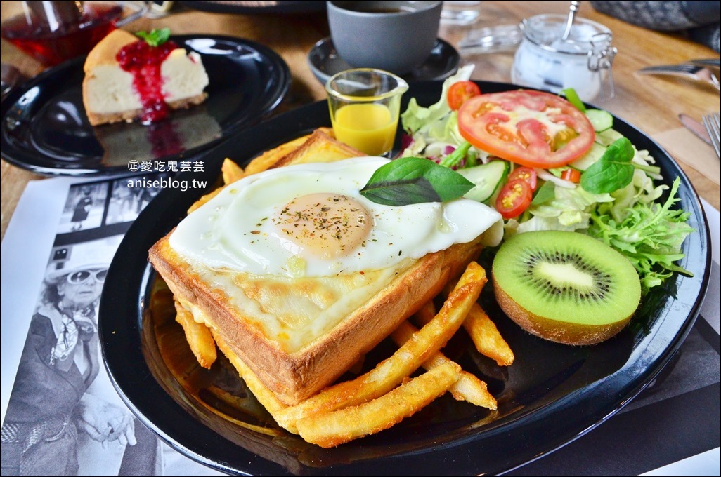 黑宅咖啡BLACK HOUSE，早午餐、甜點宜蘭美食(姊姊食記)