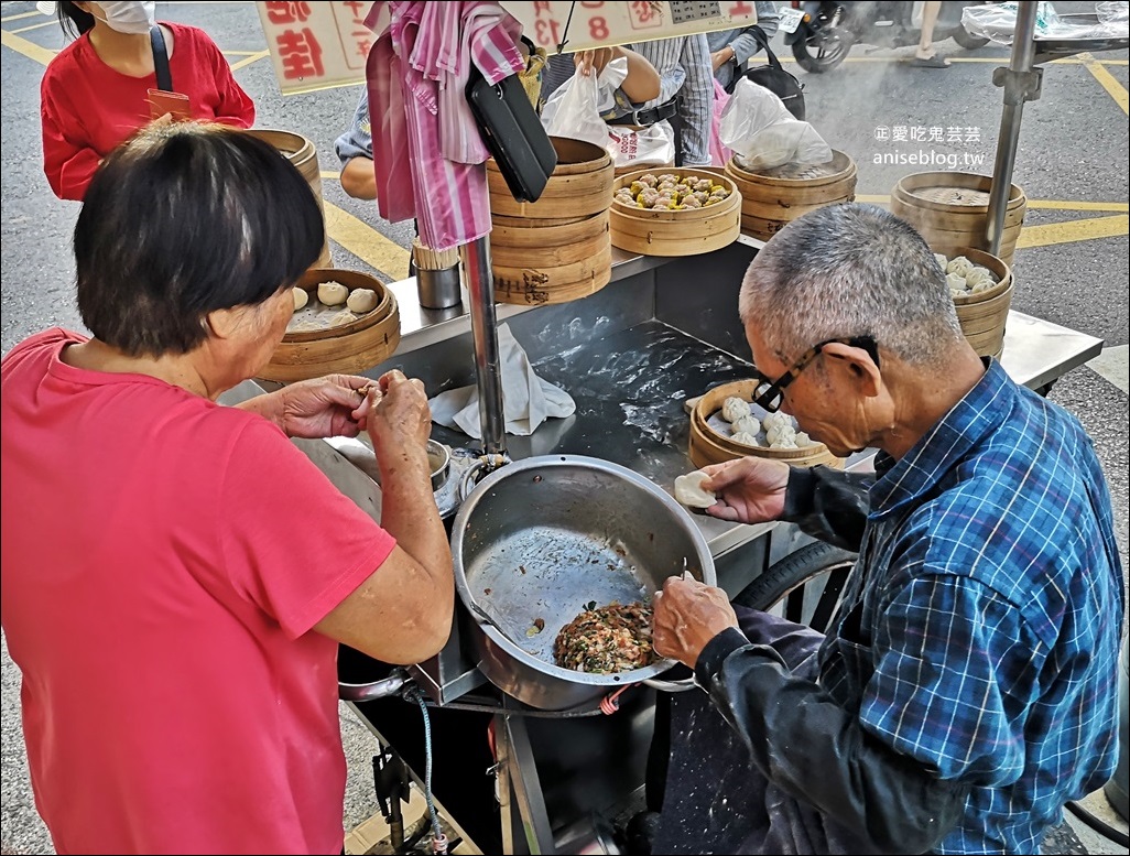 洪記小籠包蝦仁燒賣，迪化街商圈40年老店，大同區美食小吃(姊姊食記)