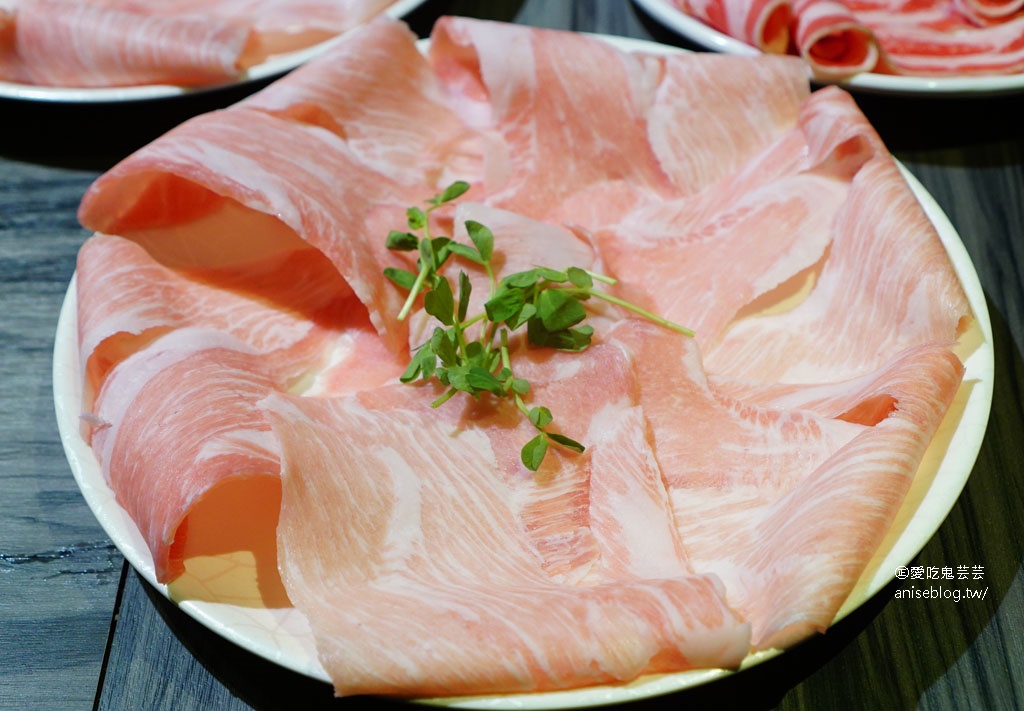 好食多涮涮屋雙城店，超澎派「豪華海陸饗宴」海陸饗宴，吃飽又吃好！