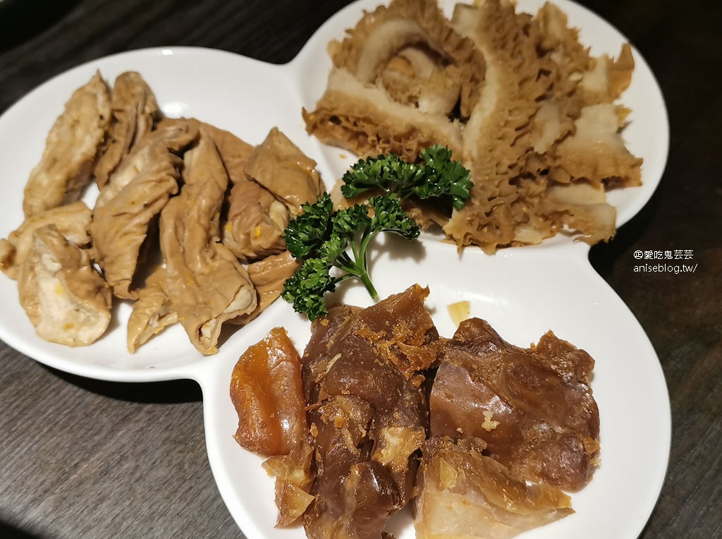 這一鍋皇室祕藏鍋物，出頭很多的有趣火鍋店