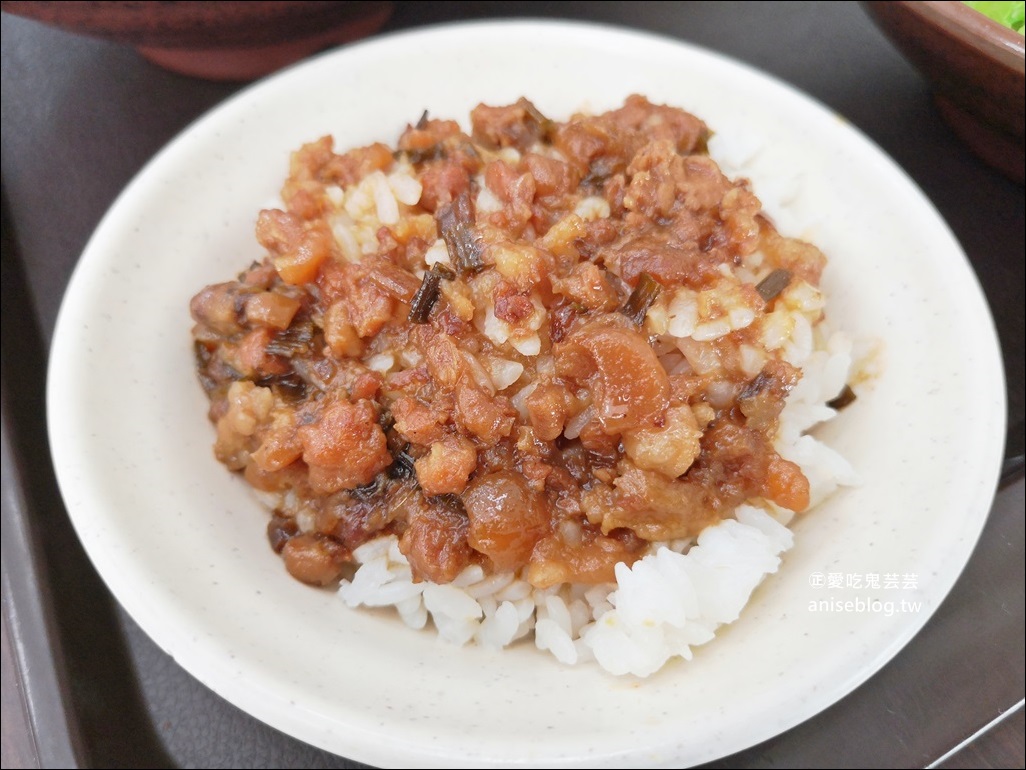 環南米苔目，跟著總統吃早餐！黑白切平價又滿足，板橋美食(姊姊食記)