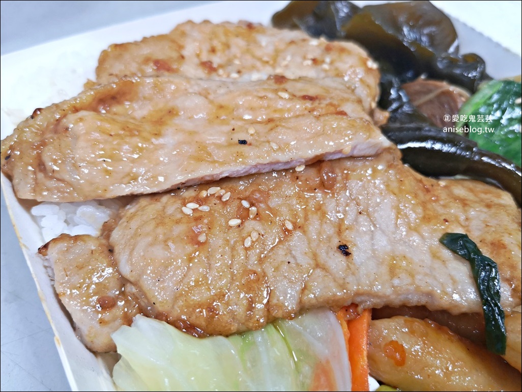 吉野烤肉飯-南陽店，烤雞腿飯、烤五花肉飯便當，北車美食(姊姊食記)