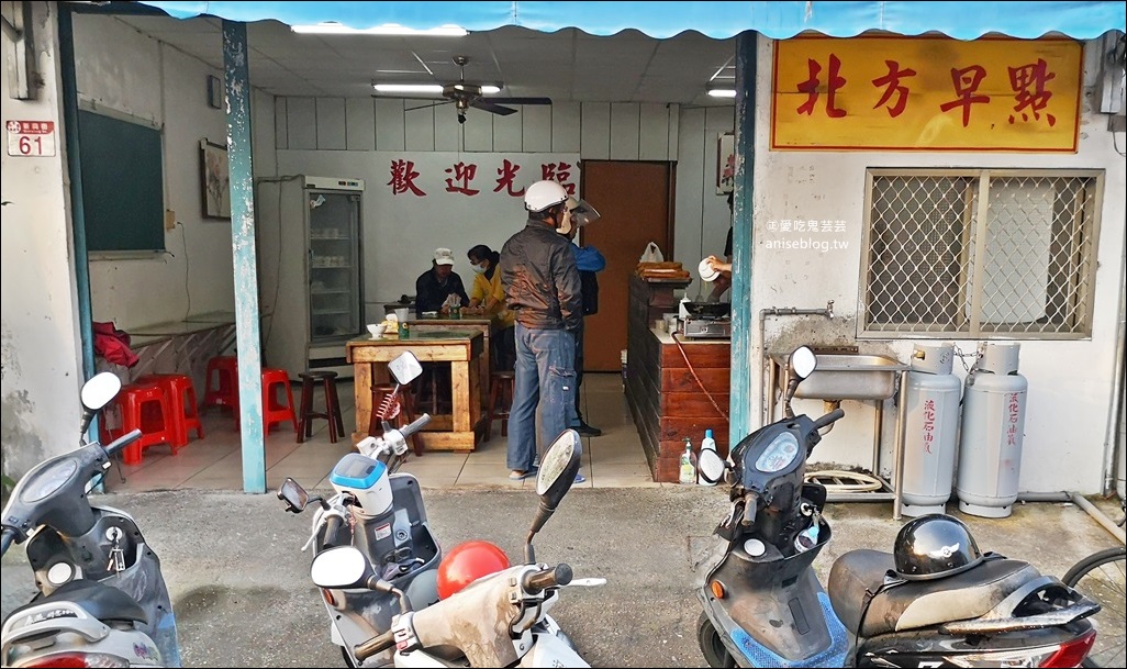 玉里北方早點，燒餅加蔥爆牛肉、韭菜花的絕配組合，花蓮玉里早餐(姊姊食記)