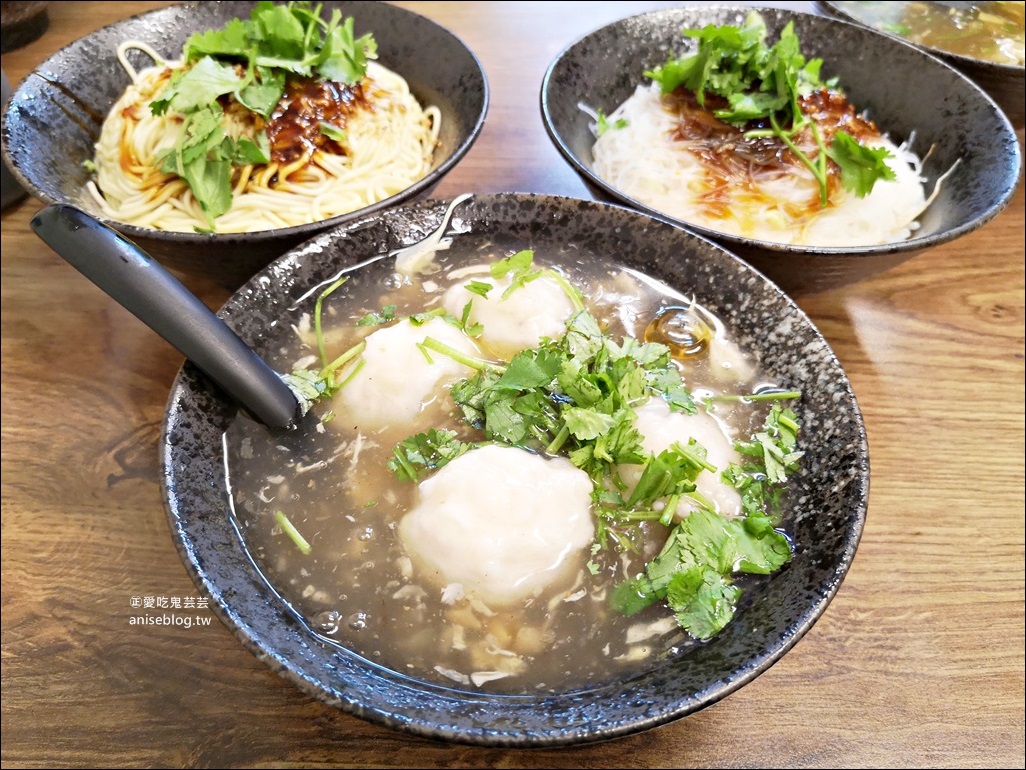 金好吃純正花枝羹，萬華火車站旁50年老店，龍山寺站美食(姊姊食記)