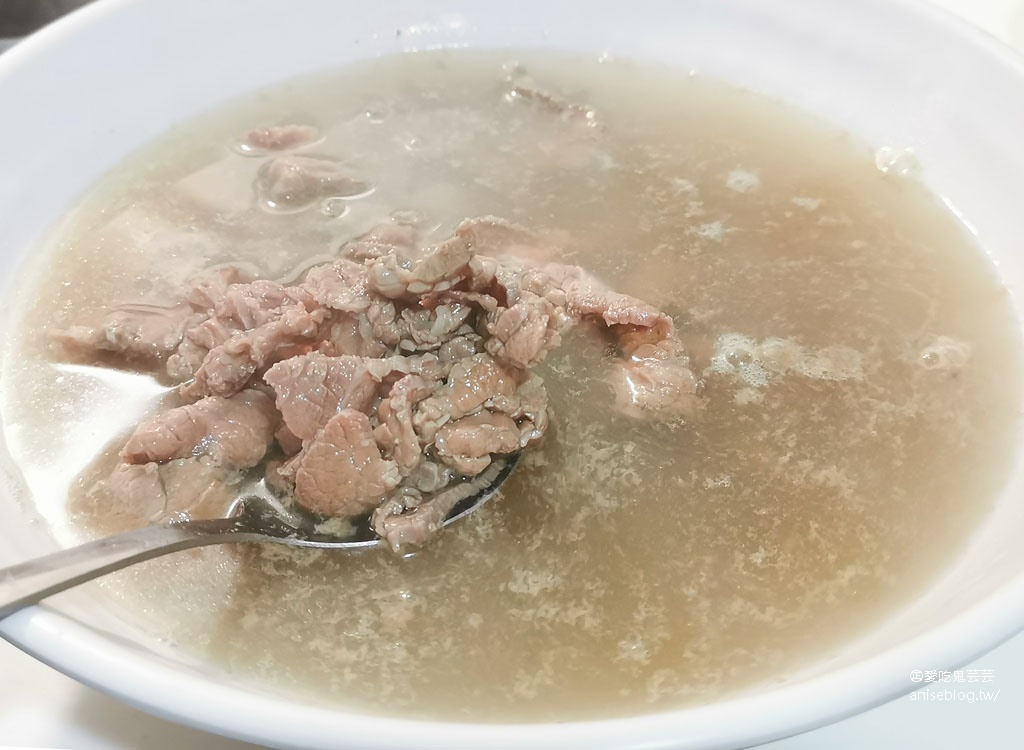 台南早餐精選 | 億載雞腿王、肉粿(上崙早餐店)、安平金土產牛肉湯(牛頰肉)、安平周氏肉粽菜