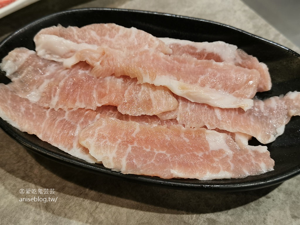 輕鬆煮平價火鍋，雙主餐份量大、好吃又不貴 😋 (捷運行天宮站旁)