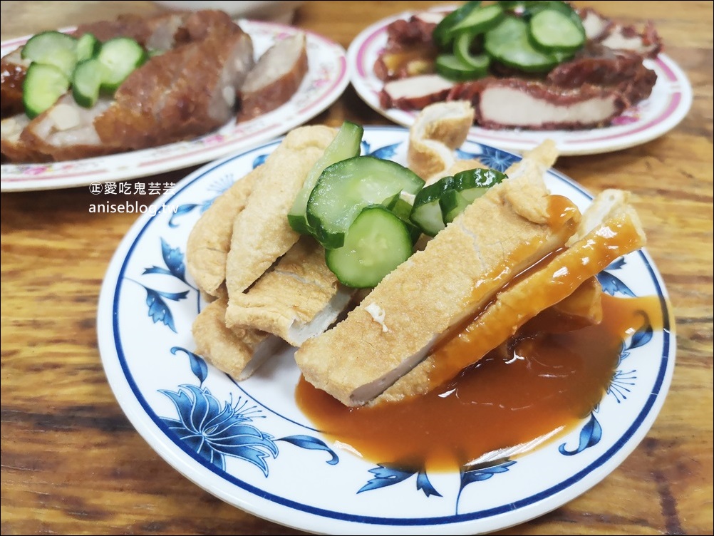 景美米粉湯炸三鮮，景美夜市美食@2020米其林餐盤推薦(姊姊食記)