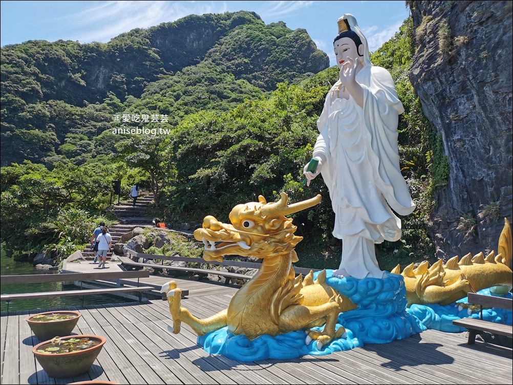 宜蘭賞鯨豚+龜山島登島+牛奶海，搭雙船底遊艇蘭鯨號(姊姊遊記)