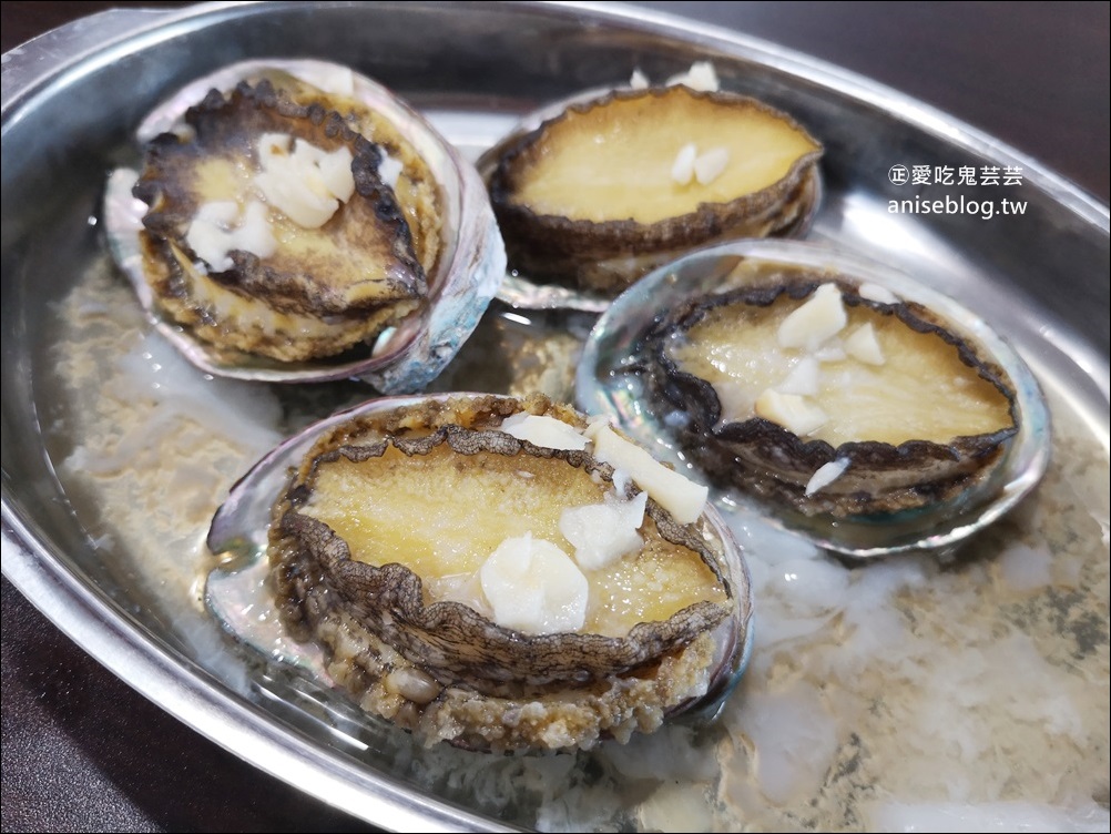 阿嬌萬里蟹，秋蟹正肥美萬里蟹季又到了，北海岸萬里美食(姊姊食記)