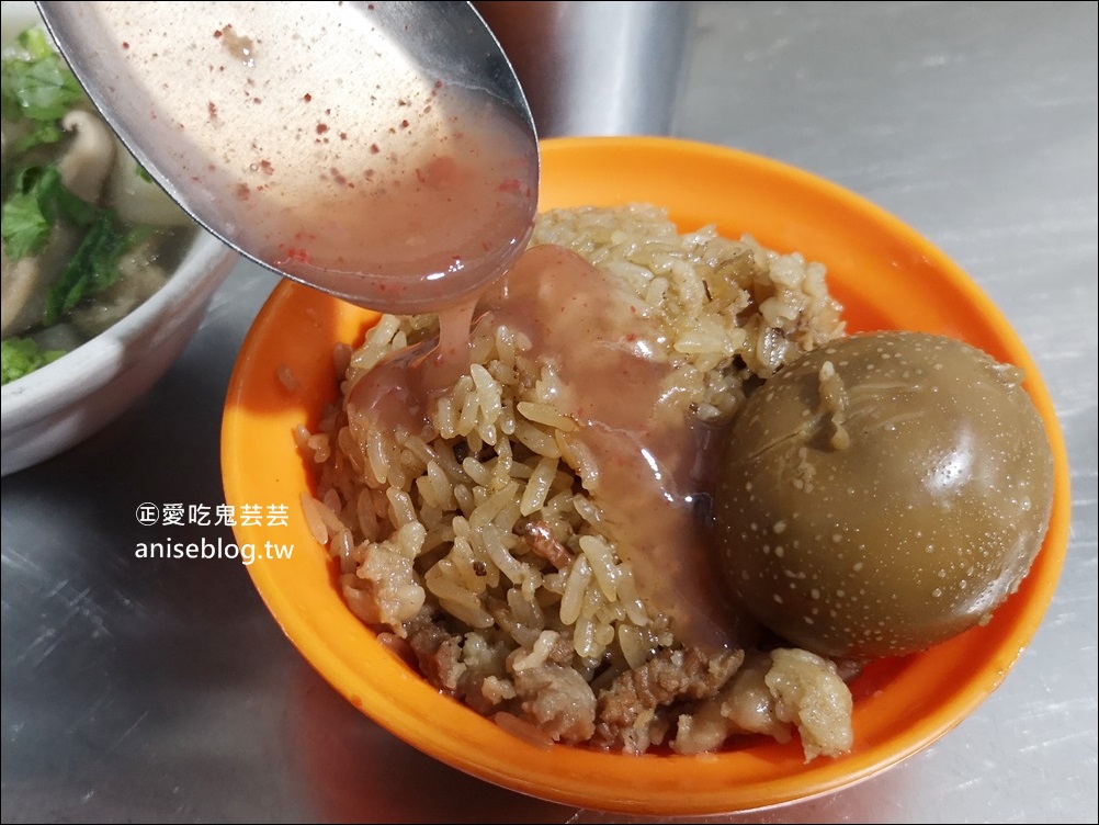 太順油飯、赤肉湯，隱藏在三和市場小吃老店，三重台北橋站美食(姊姊食記)