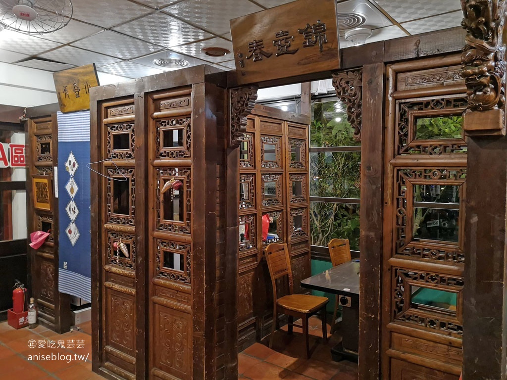 大白鯊海產，有小橋流水庭園的海鮮熱炒店