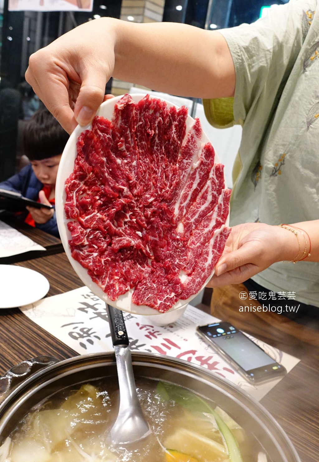 尚牛二館台灣牛肉湯，台南來的溫體牛，火鍋肉片超美味！@2020米其林必比登推薦