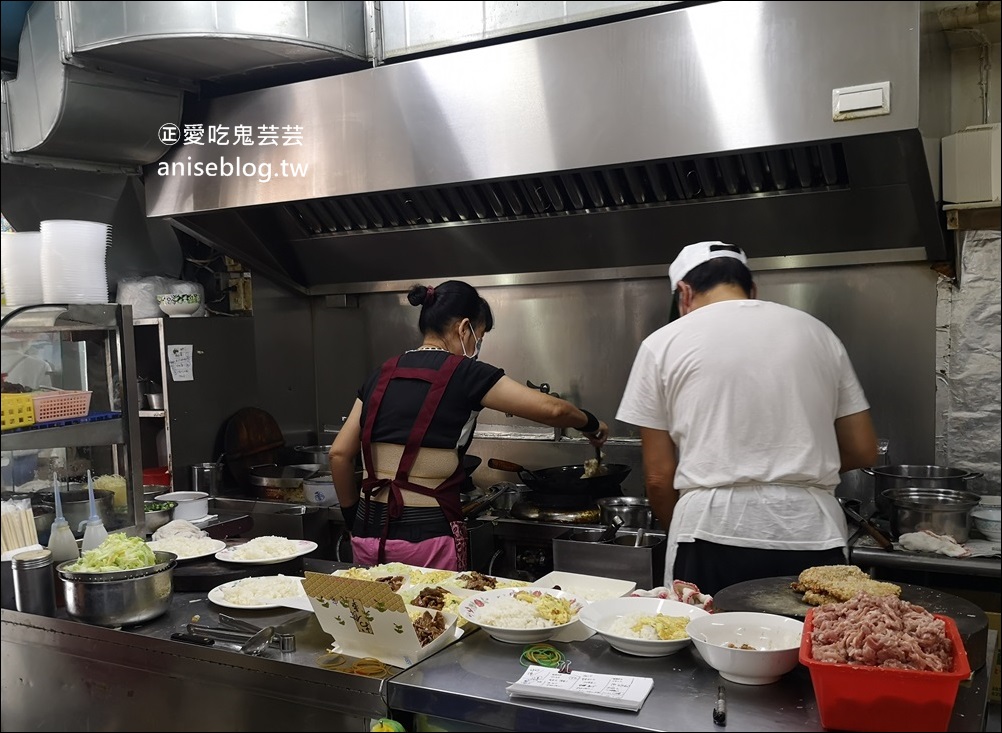 阿淑小吃，現炒美味肉絲飯，隱身士林巷弄美食(姊姊食記)