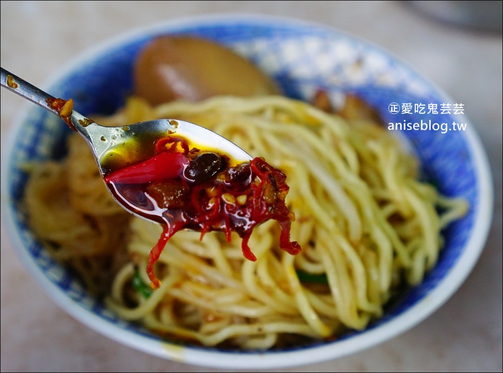 羅家擔仔麵，沒有招牌的萬華隱藏版美食(姊姊食記)