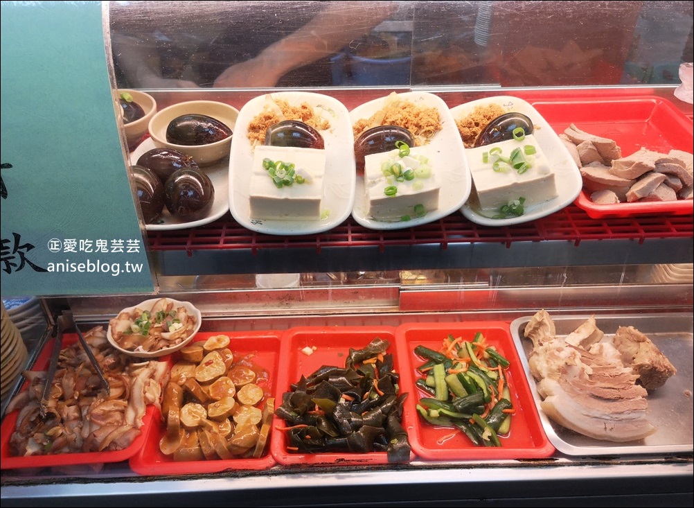 北路油飯，四神湯超推薦，三重早午餐美食(姊姊食記)