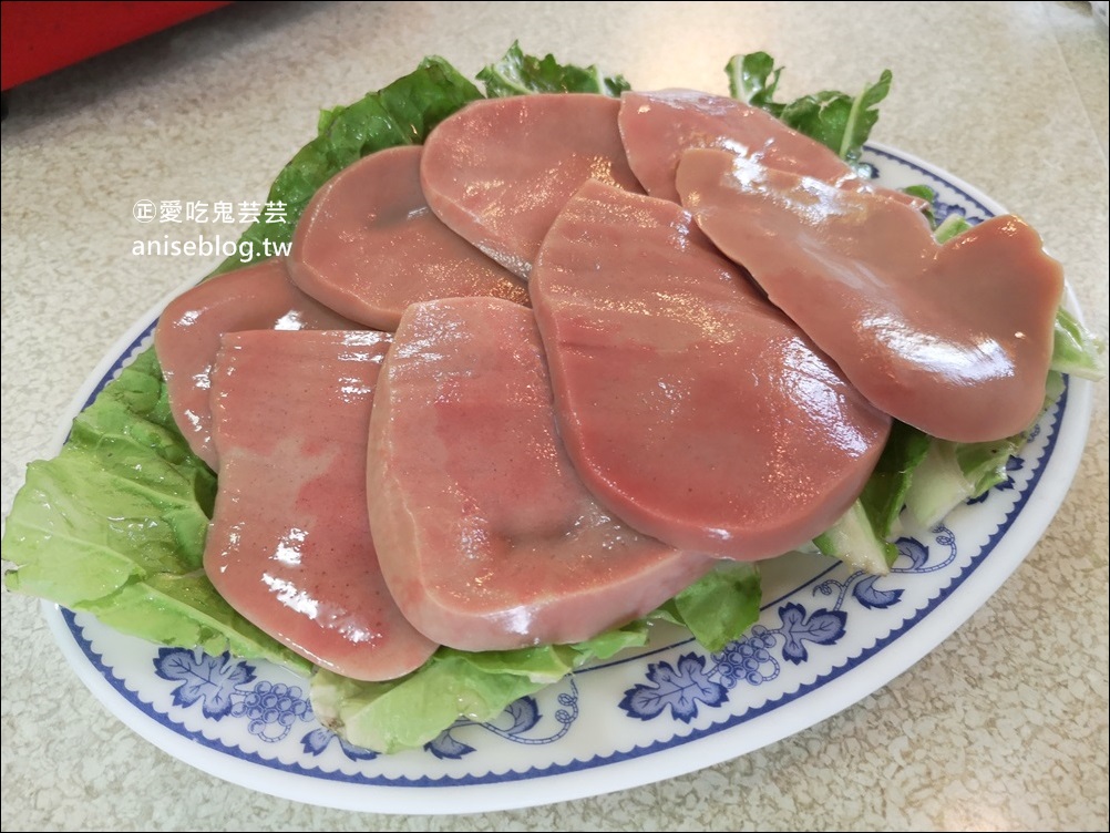 韓鄉石頭火鍋，只營業冬天！桃園大溪老街超人氣美食(姊姊食記)