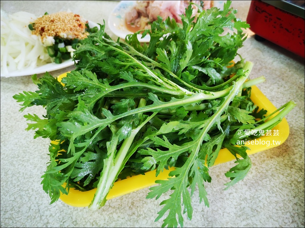 韓鄉石頭火鍋，只營業冬天！桃園大溪老街超人氣美食(姊姊食記)