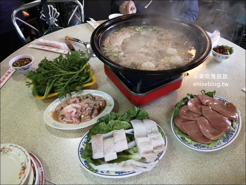 韓鄉石頭火鍋，只營業冬天！桃園大溪老街超人氣美食(姊姊食記)