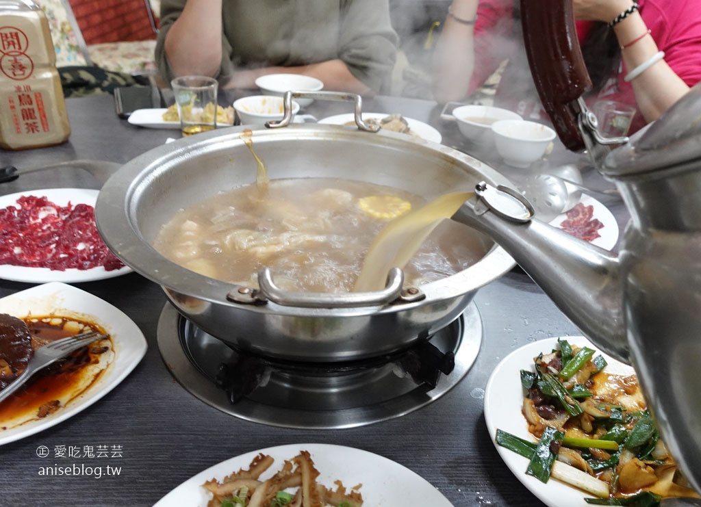 輝哥本土牛肉爐，台南溫體牛肉划算又可口！