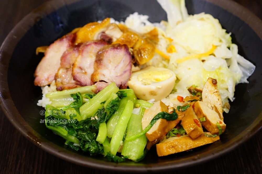 萬家香鴨莊，海鮮熱炒更是推薦，三重美食(姊姊食記)