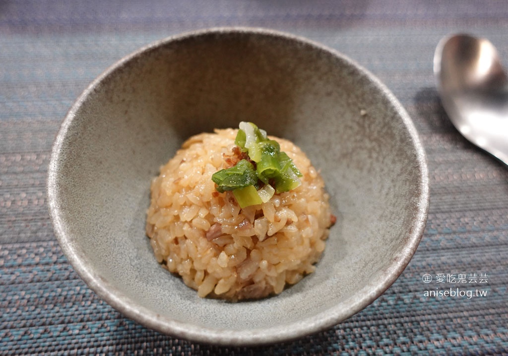 奉鐵板，私廚無菜單料理，好食物x好酒，這裡揪竟是餐廳還是酒吧？氣氛也太嗨了吧！