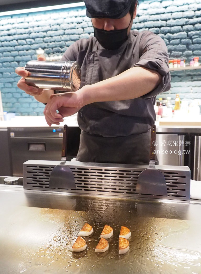 奉鐵板，私廚無菜單料理，好食物x好酒，這裡揪竟是餐廳還是酒吧？氣氛也太嗨了吧！