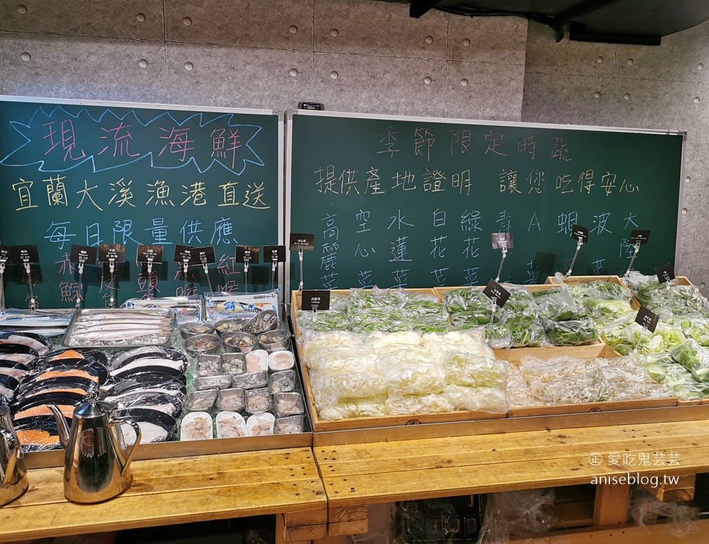 寅藏鐵板燒(忠孝店)，和牛套餐$488、蔬菜攤+海鮮攤任選，+ $70和牛滷肉飯吃到飽