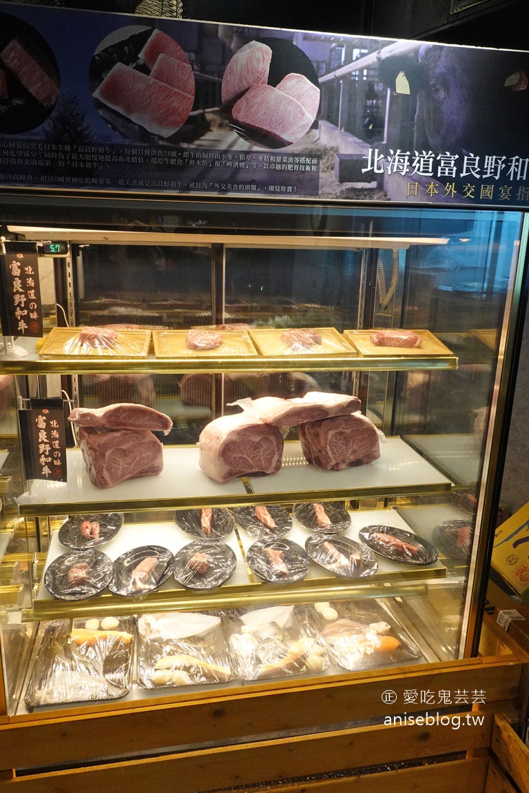 寅藏鐵板燒(忠孝店)，和牛套餐$488、蔬菜攤+海鮮攤任選，+ $70和牛滷肉飯吃到飽