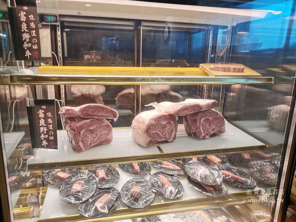 寅藏鐵板燒(忠孝店)，和牛套餐$488、蔬菜攤+海鮮攤任選，+ $70和牛滷肉飯吃到飽